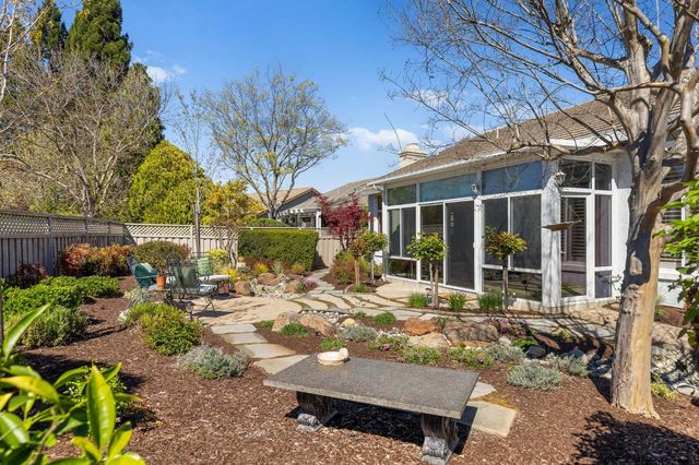 240 Clearview Ct, Roseville, CA 95747