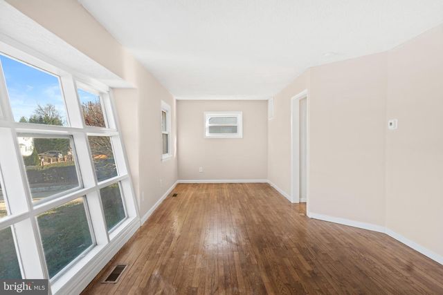 6602 CAVALIER DR, Alexandria, VA 22307