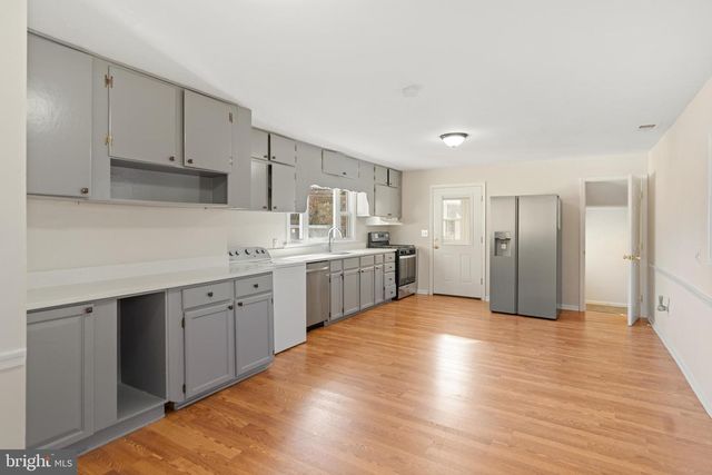 6602 CAVALIER DR, Alexandria, VA 22307