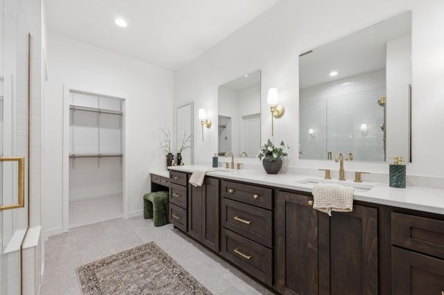 2950 Prairie Farms Circle S, Fargo, ND 58104