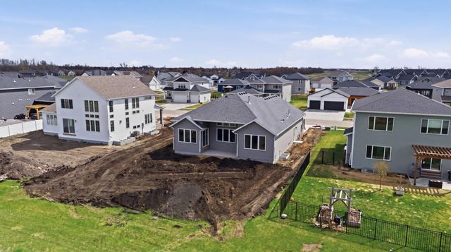 2950 Prairie Farms Circle S, Fargo, ND 58104