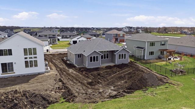 2950 Prairie Farms Circle S, Fargo, ND 58104
