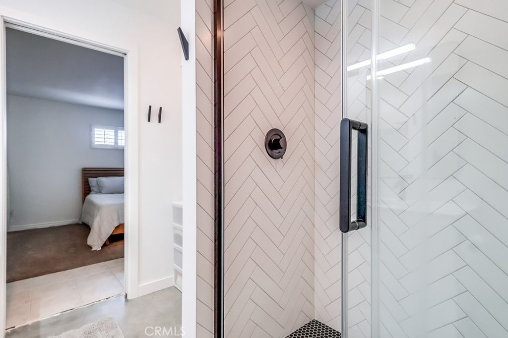 Image 31 of property listing at 1020 Ocean Park, Santa Monica, CA 90405