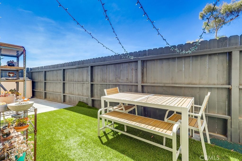 Image 36 of property listing at 1020 Ocean Park, Santa Monica, CA 90405