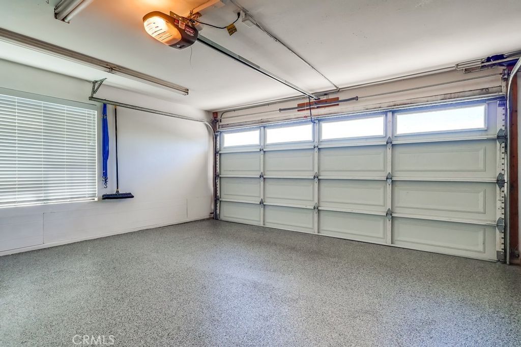 Image 45 of property listing at 1020 Ocean Park, Santa Monica, CA 90405