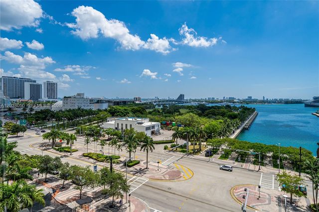 888 Biscayne Boulevard 812, Miami, FL 33132