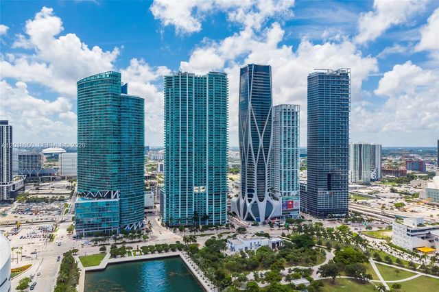 888 Biscayne Boulevard 812, Miami, FL 33132