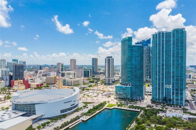888 Biscayne Boulevard 812, Miami, FL 33132