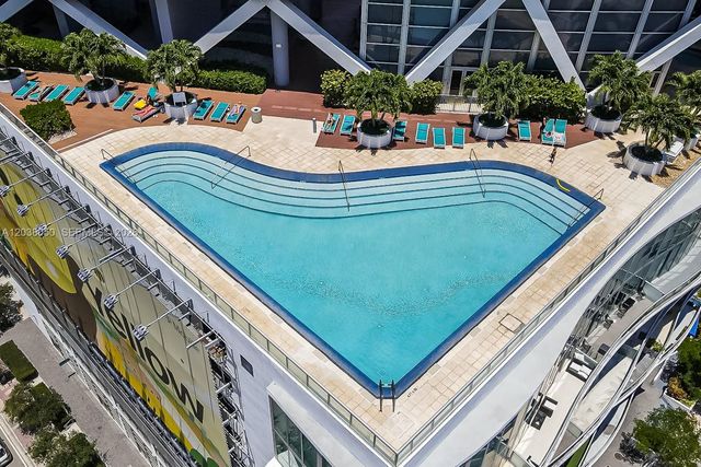 888 Biscayne Boulevard 812, Miami, FL 33132