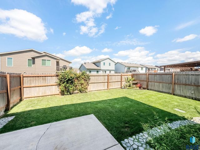 9552 W Broek Dr Drive, Sioux Falls, SD 57106