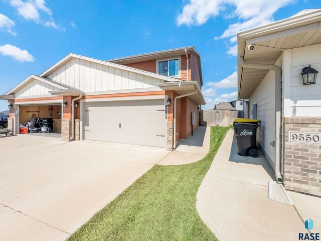 9552 W Broek Dr Drive, Sioux Falls, SD 57106