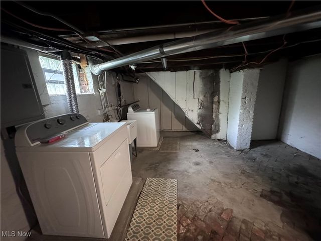 3820 John Avenue, Cleveland, OH 44113