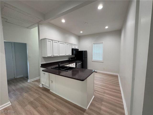 3820 John Avenue, Cleveland, OH 44113