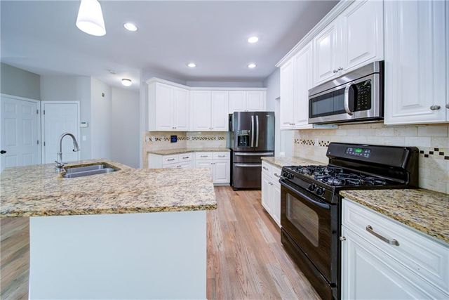 5715 Kennemore Drive, Alpharetta, GA 30004