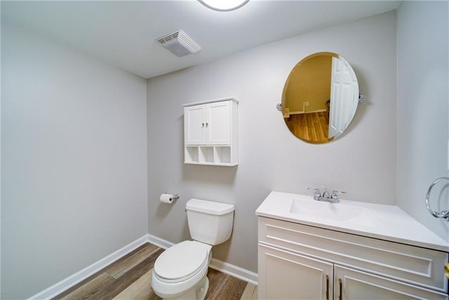 5715 Kennemore Drive, Alpharetta, GA 30004