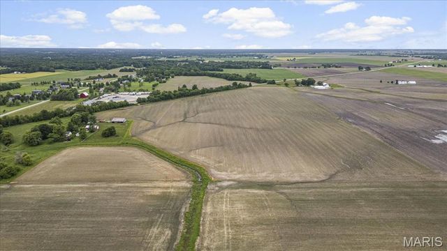 5238 N State Route 157, Edwardsville, IL 62025