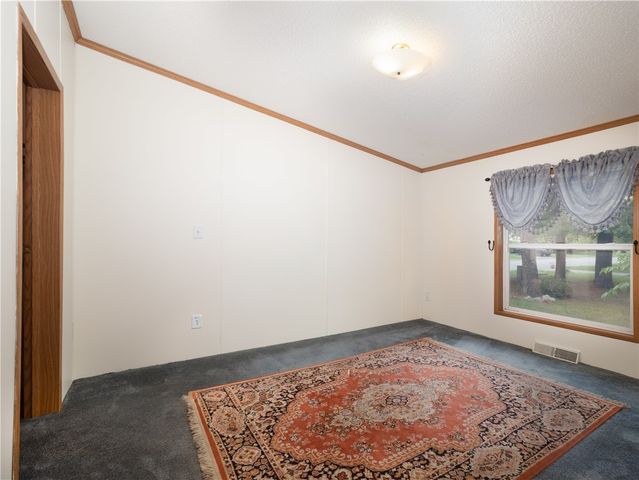 5 Kelly Lane, Coventry, RI 02816