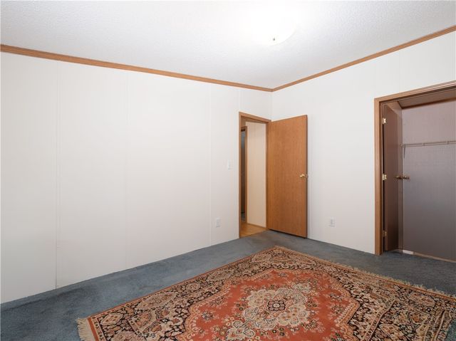 5 Kelly Lane, Coventry, RI 02816