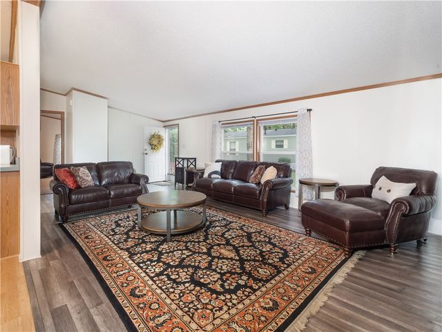 5 Kelly Lane, Coventry, RI 02816