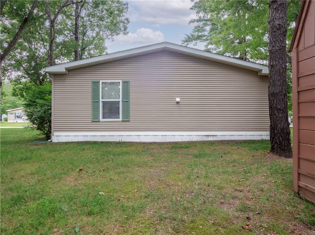 5 Kelly Lane, Coventry, RI 02816
