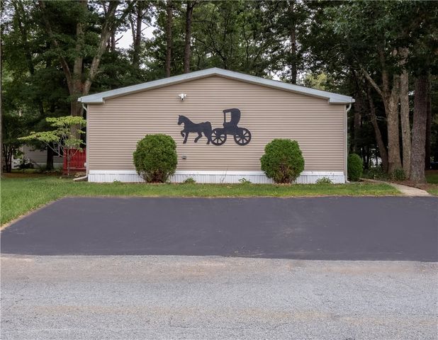 5 Kelly Lane, Coventry, RI 02816