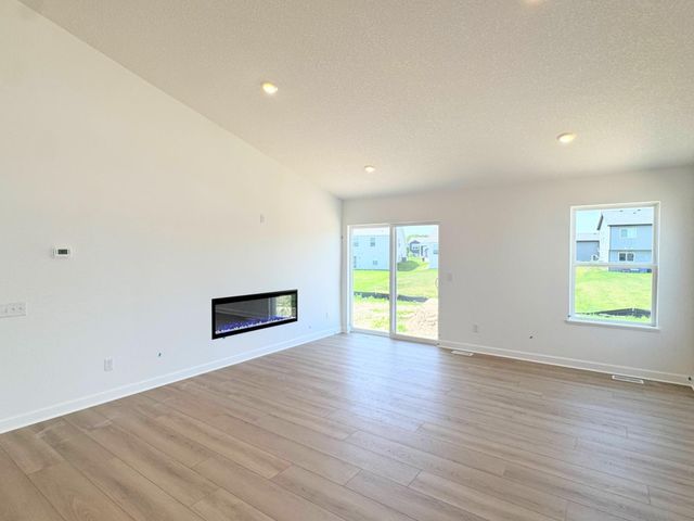 8559 Farmstead Avenue NE, Monticello, MN 55362