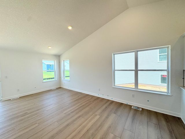 8559 Farmstead Avenue NE, Monticello, MN 55362