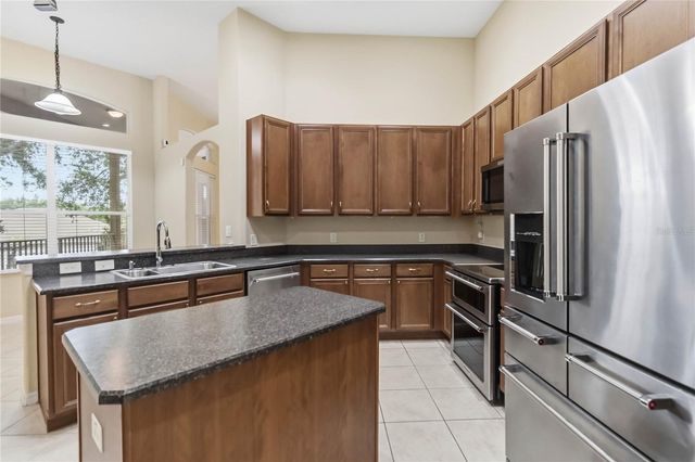 513 PARKSIDE POINTE BOULEVARD, Apopka, FL 32712