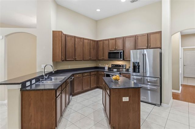 513 PARKSIDE POINTE BOULEVARD, Apopka, FL 32712