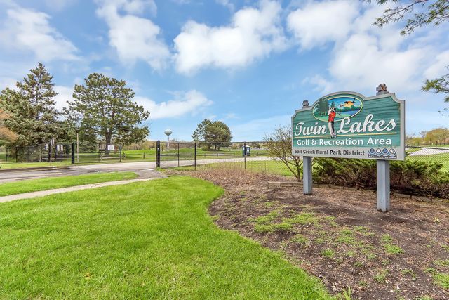 950 E Wilmette Road 325, Palatine, IL 60074