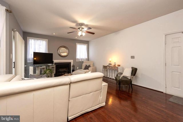 16000 PENNSBURY DR, Bowie, MD 20716