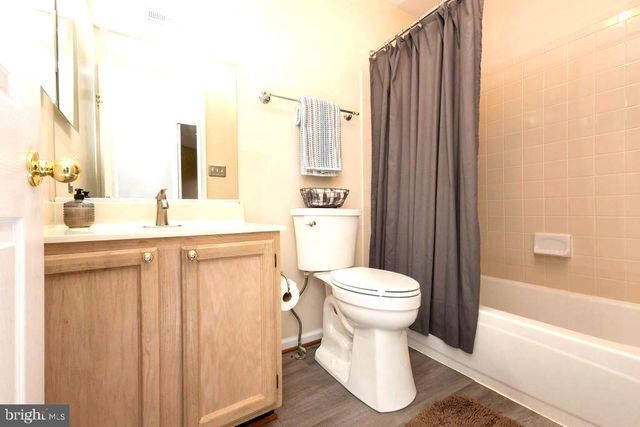 16000 PENNSBURY DR, Bowie, MD 20716