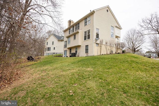 16000 PENNSBURY DR, Bowie, MD 20716