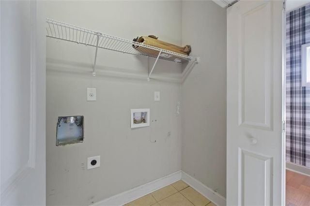 2703 Grady SE Street, Smyrna, GA 30080