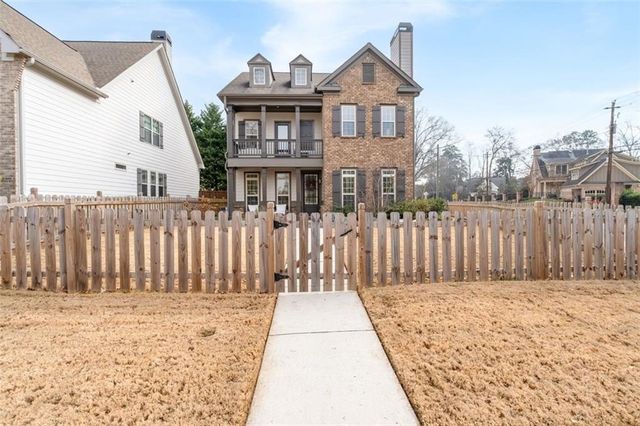 2703 Grady SE Street, Smyrna, GA 30080