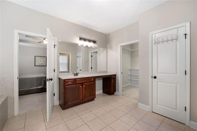 2703 Grady SE Street, Smyrna, GA 30080