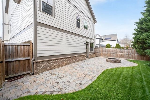 2703 Grady SE Street, Smyrna, GA 30080