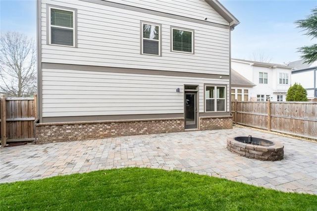 2703 Grady SE Street, Smyrna, GA 30080