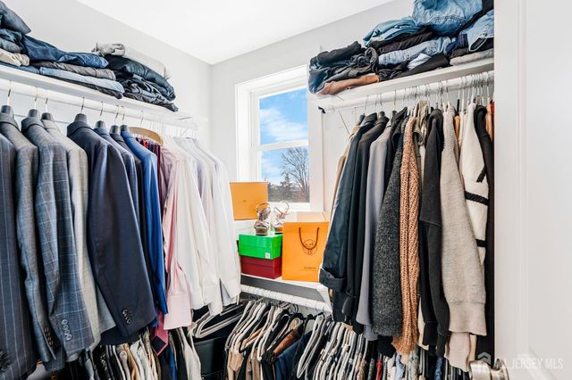 51 Dartmouth Street, Edison, NJ 08837