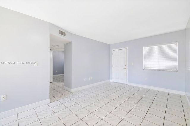 5400 W 21st Ct 402, Hialeah, FL 33016