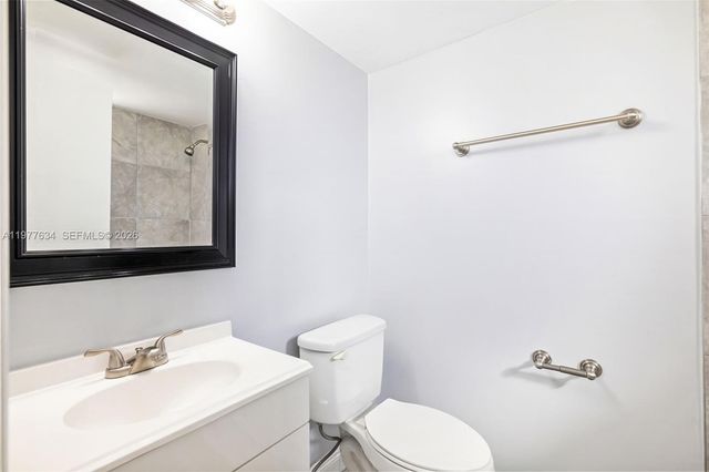 5400 W 21st Ct 402, Hialeah, FL 33016