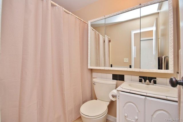 362 Sierra Vista Lane, Valley Cottage, NY 10989