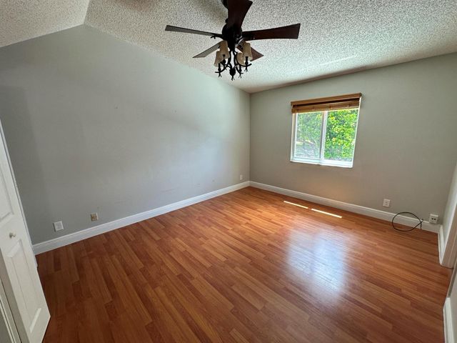 17 Tara Lakes Drive E, Boynton Beach, FL 33436