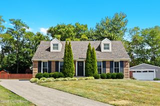 6811 Eastgate Ct, Louisville, KY 40207