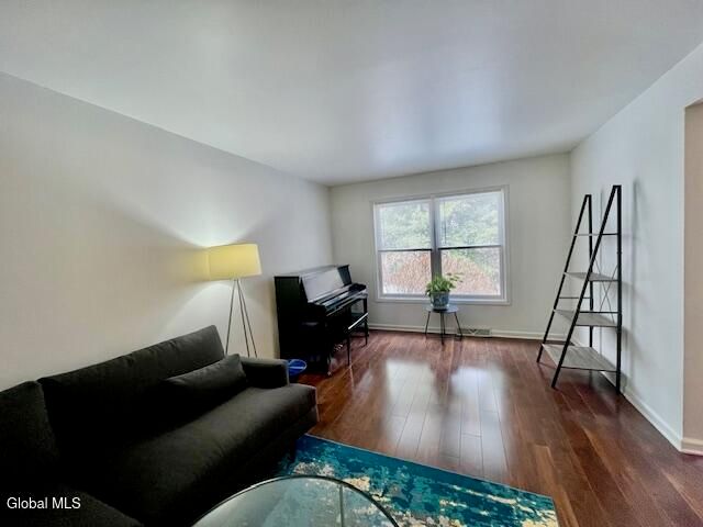 188 Harvard Road, Watervliet, NY 12189