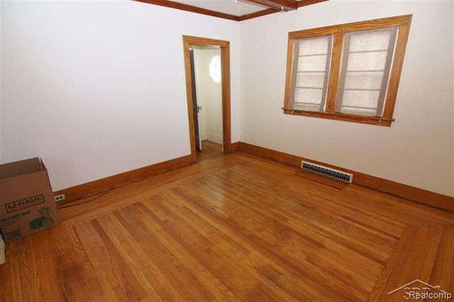 1717 Ottawa Street, Saginaw, MI 48602