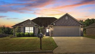 303 Arcadia Road, Poteau, OK 74953