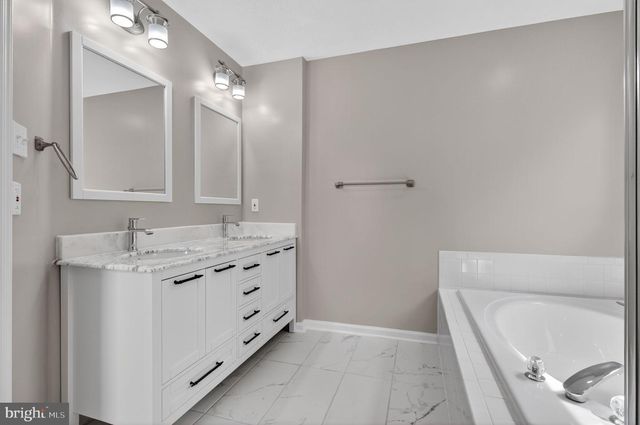 9538 OAKHURST DR, Columbia, MD 21046