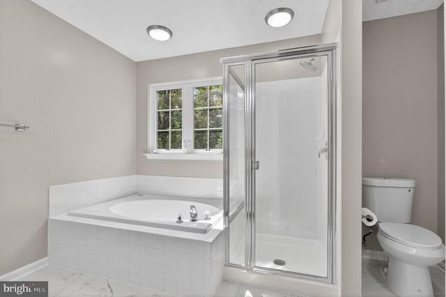 9538 OAKHURST DR, Columbia, MD 21046