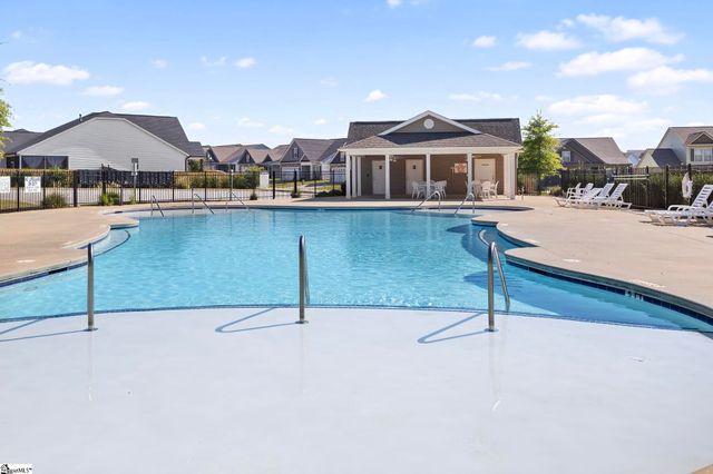1373 Romany Court, Boiling Springs, SC 29316